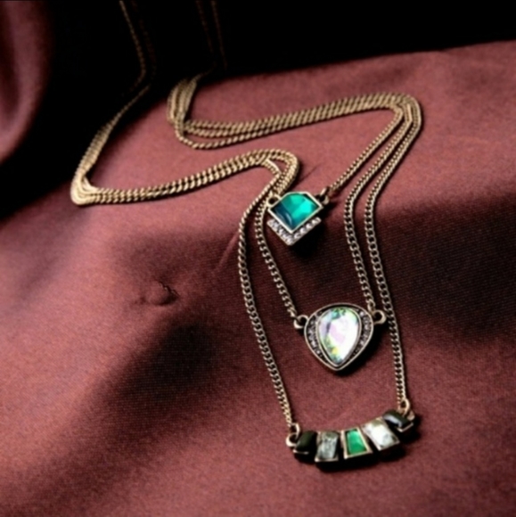 Green stone 3 in 1 layer vintage look necklace - Picture 4 of 8